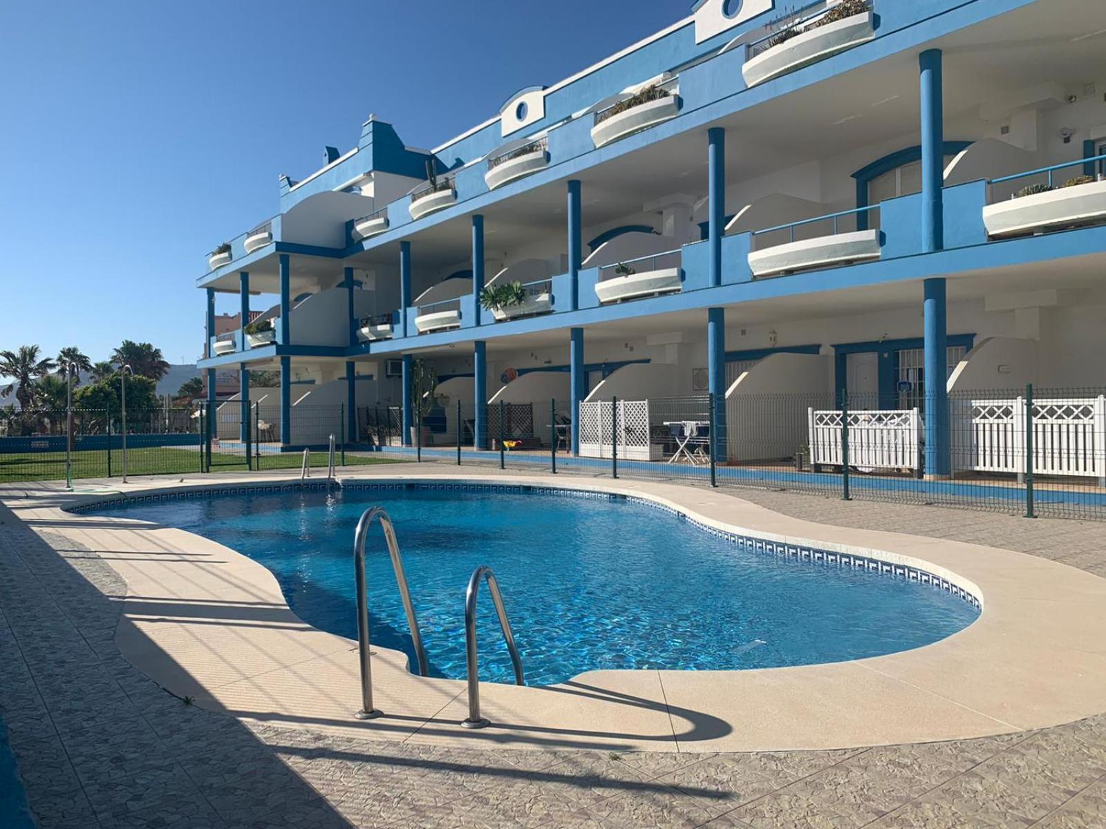 Tarifa Cozy House - Beach Front, Pool, Parking Екстериор снимка